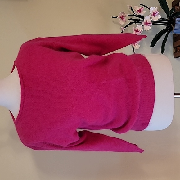 Vintage Hot Pink Chryantheme Lambswool Angora Sweater Sm - Picture 1 of 6